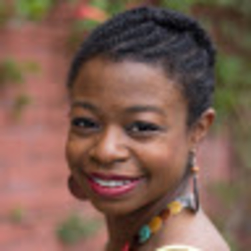 Meet your Posher, Adrienne